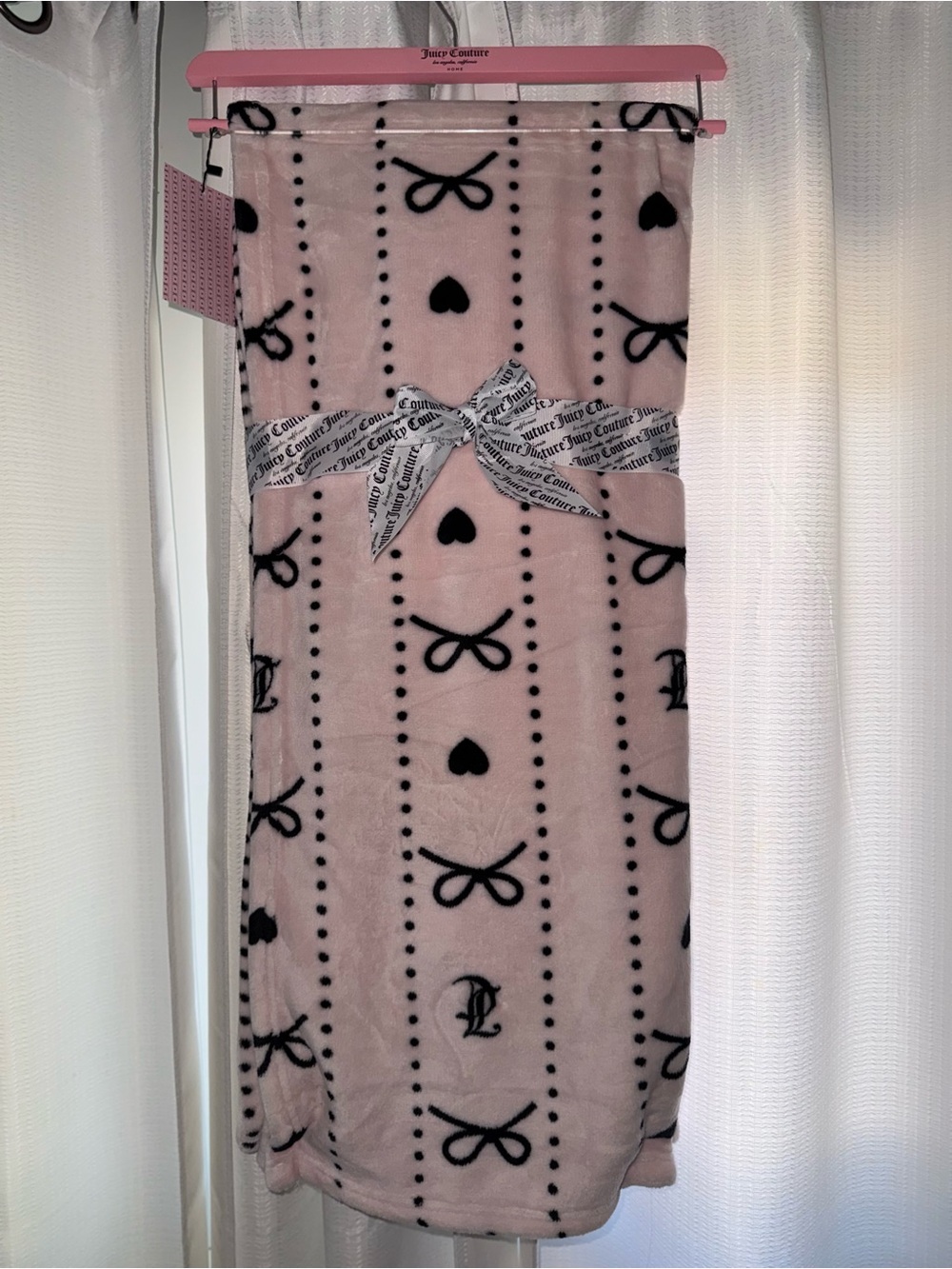 Juicy Couture Pink Plush Throw Blanket with Black Bow & Heart Pattern new